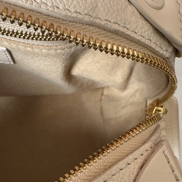 Louis Vuitton Beige Crossbody Bag with Gold Accents - Picture 12 of 13
